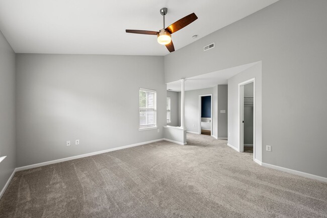 Building Photo - 8916 Camden Park Dr
