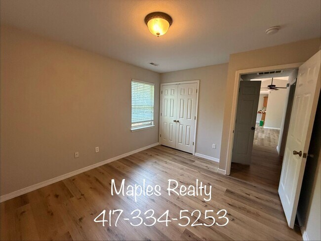 Building Photo - 141 Scotch Pine Ct