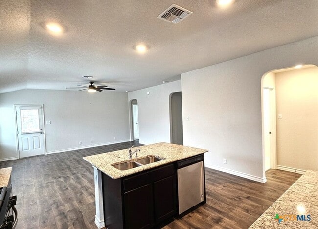 Building Photo - 181 Harley Hay