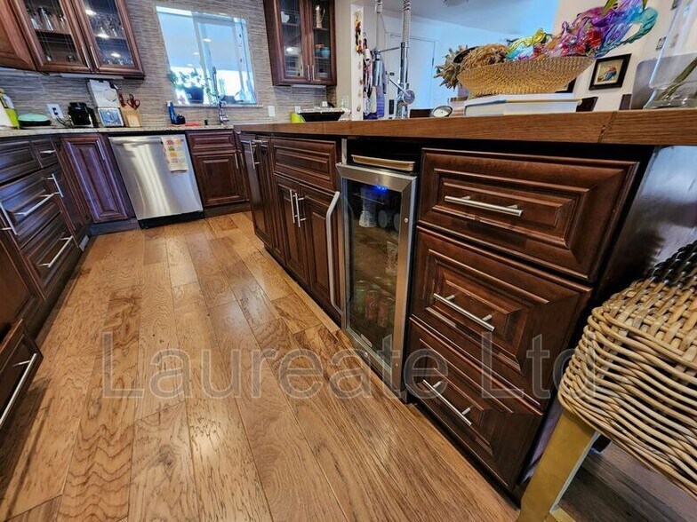 Building Photo - 1959 S Kearney Way