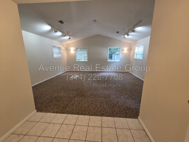 Building Photo - 135 Grether Ave