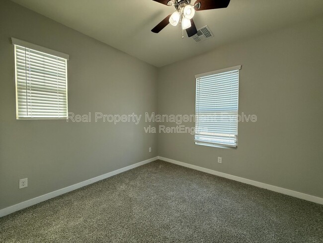 Building Photo - 4064 E Pony Ln