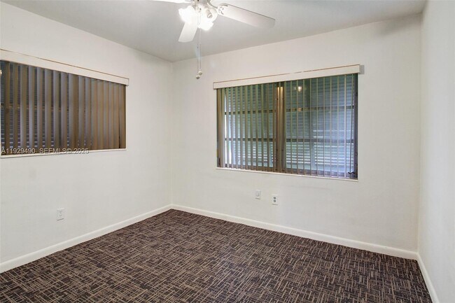 Building Photo - 10962 SW 117th St