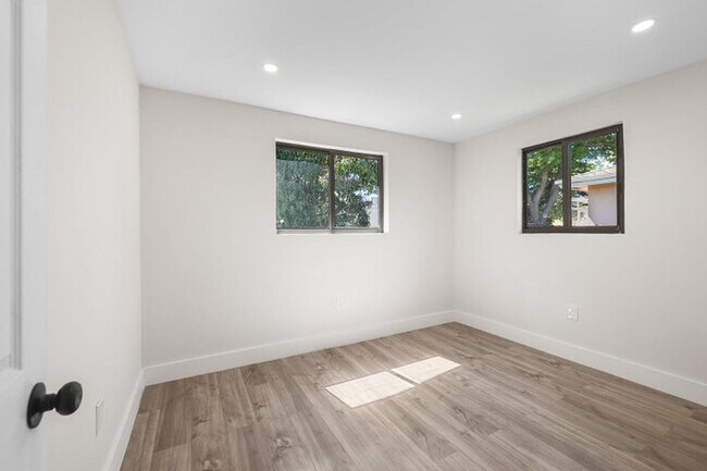 Building Photo - 1522 NW 41st St