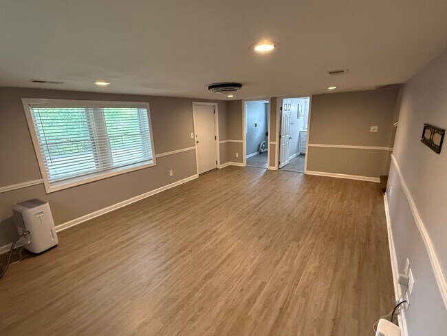 Building Photo - Lotawana Lakehouse