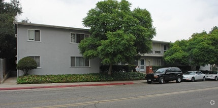 Building Photo - 1700 Grevelia St