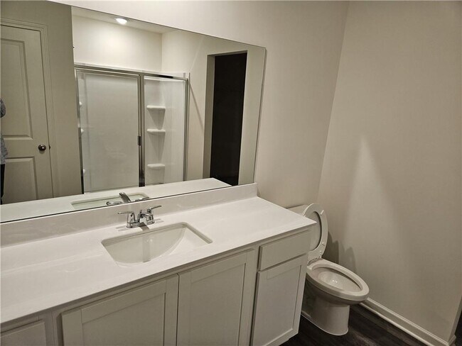 Building Photo - 326 Silverton Dr