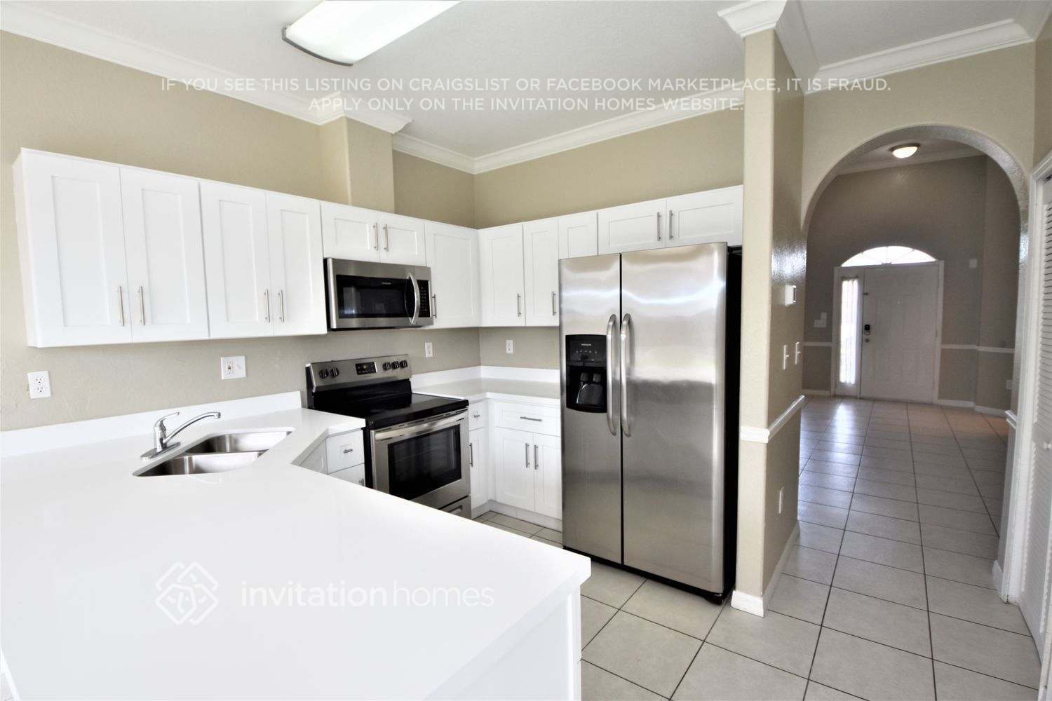 Building Photo - 16960 SW 141st Ave