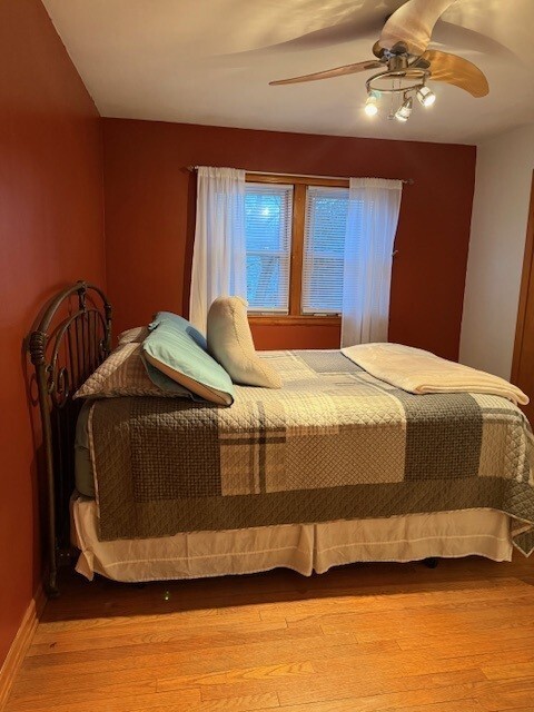 Building Photo - 808 Sunset Dr