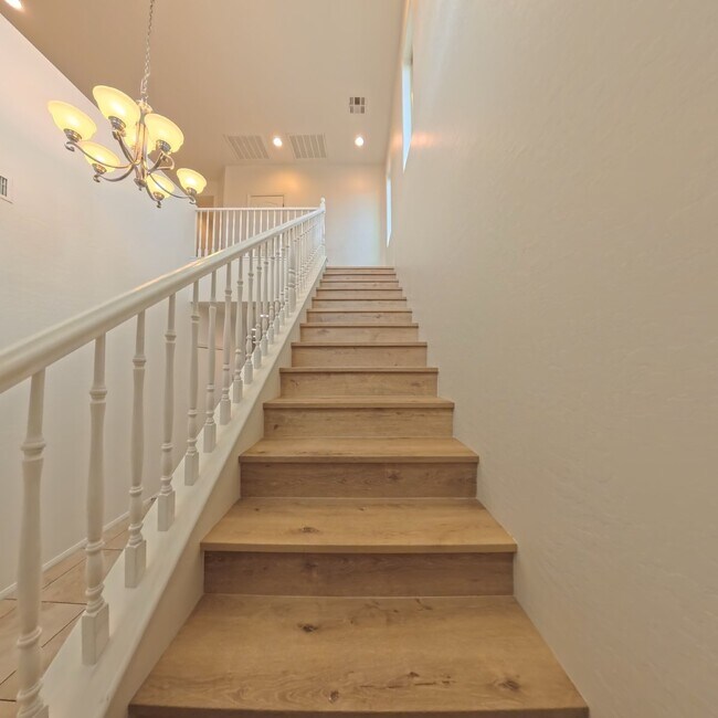 Building Photo - Exceptional Dual Master Residence with Modern Upgrades