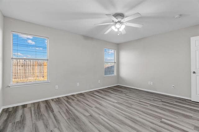 Building Photo - 9952 Sparrow Hawk Ln