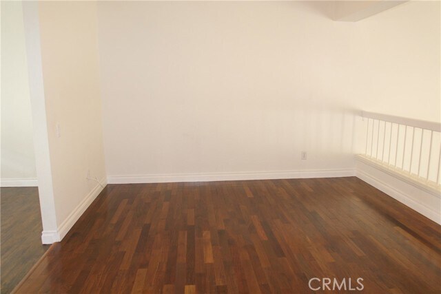 Building Photo - 11 Starshine