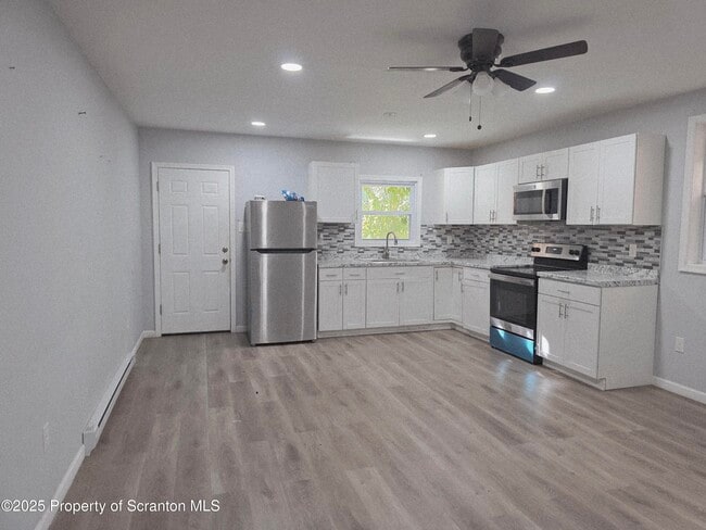 Building Photo - 409 Pittston Ave