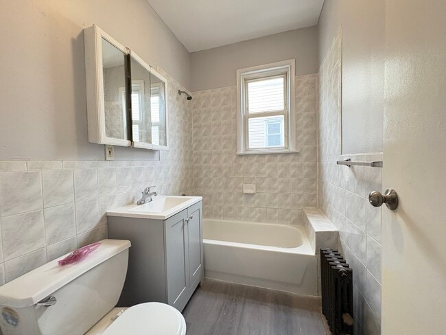 Unit 2R - 21 Underwood St