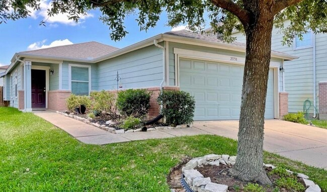 Building Photo - 20758 Cypress Crescent Ln