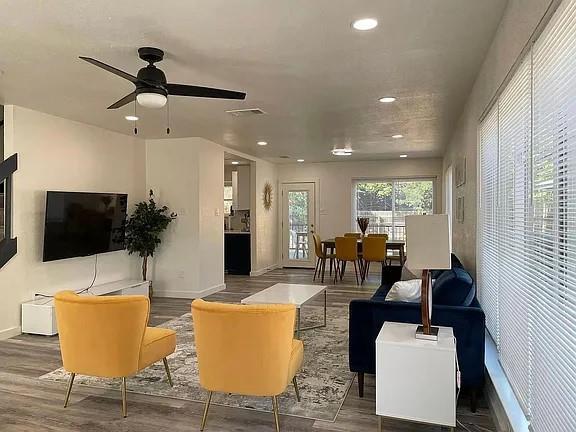 Building Photo - 2502 Tracy Cove