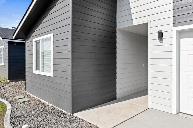 Building Photo - NEW Spokane Valley Duplex for Rent!