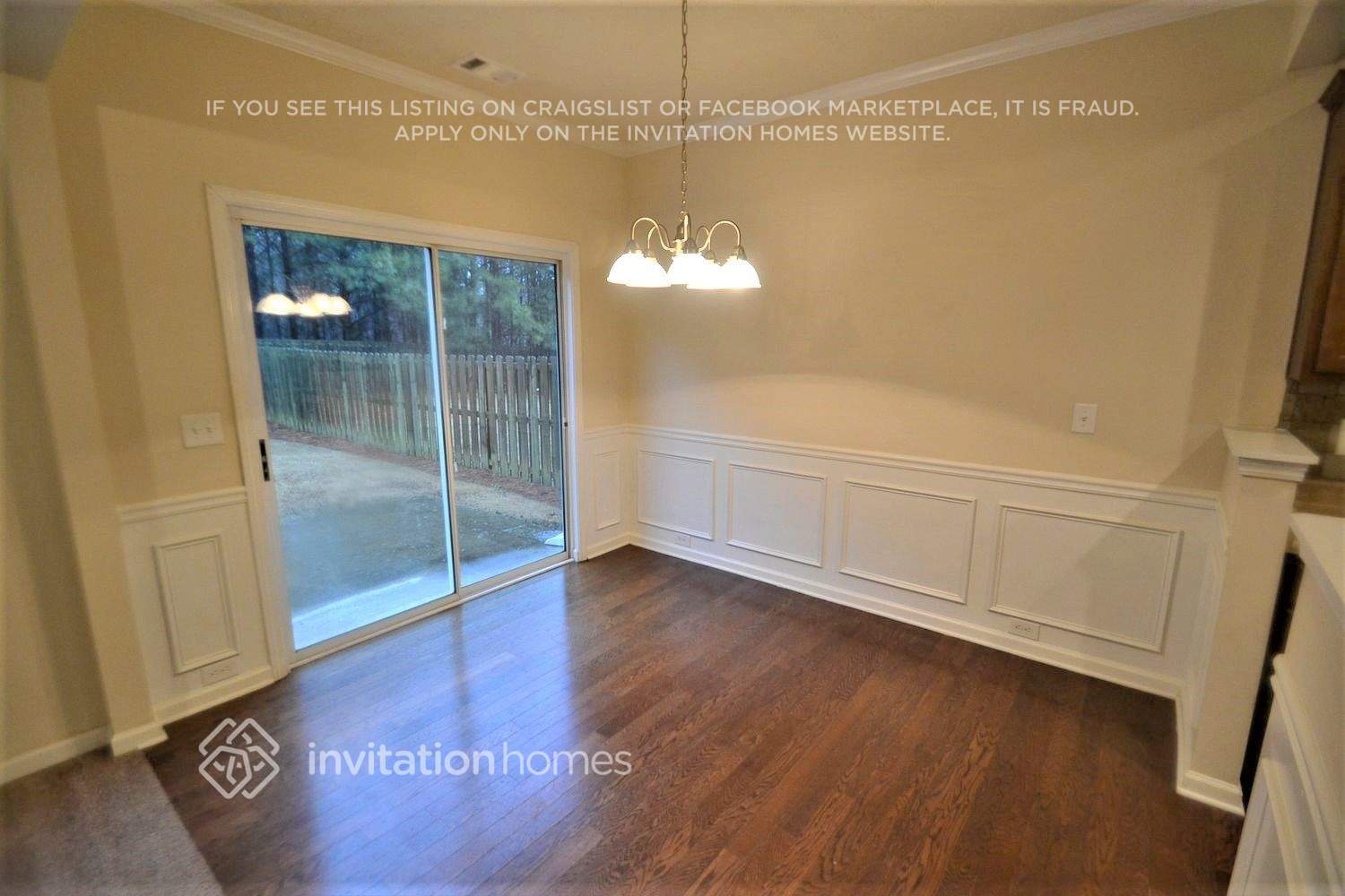 Building Photo - 915 Tamarisk Pl