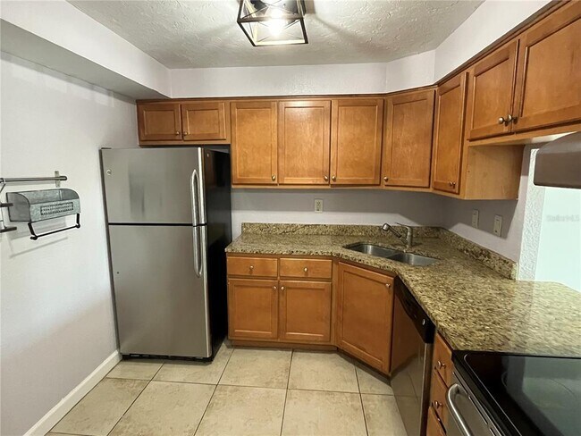Building Photo - 2630 Coconut Bay Ln
