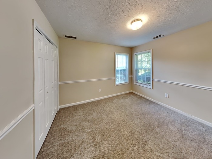 Building Photo - 1585 Watson Ridge Trail SE
