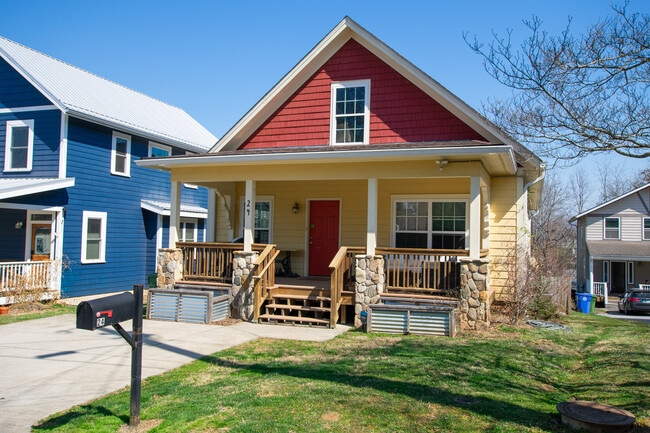 Welcome Home! - 24 Nevada Ave