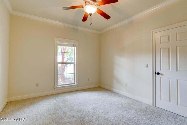 Building Photo - 143 Sonnett Cir