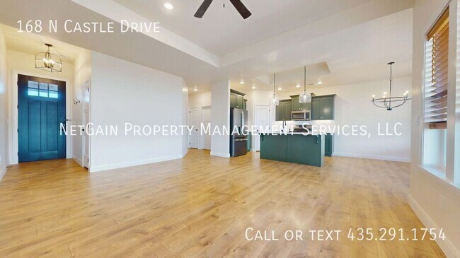 Building Photo - 168 N Castle Dr