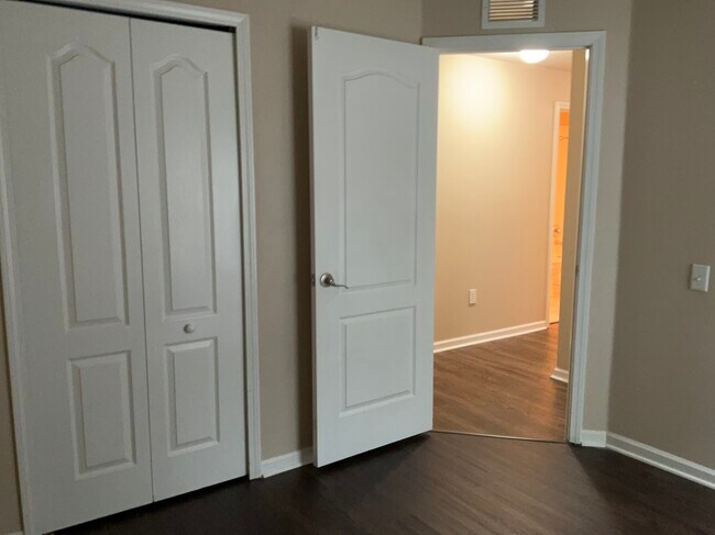 Building Photo - 5243 Algerine Pl