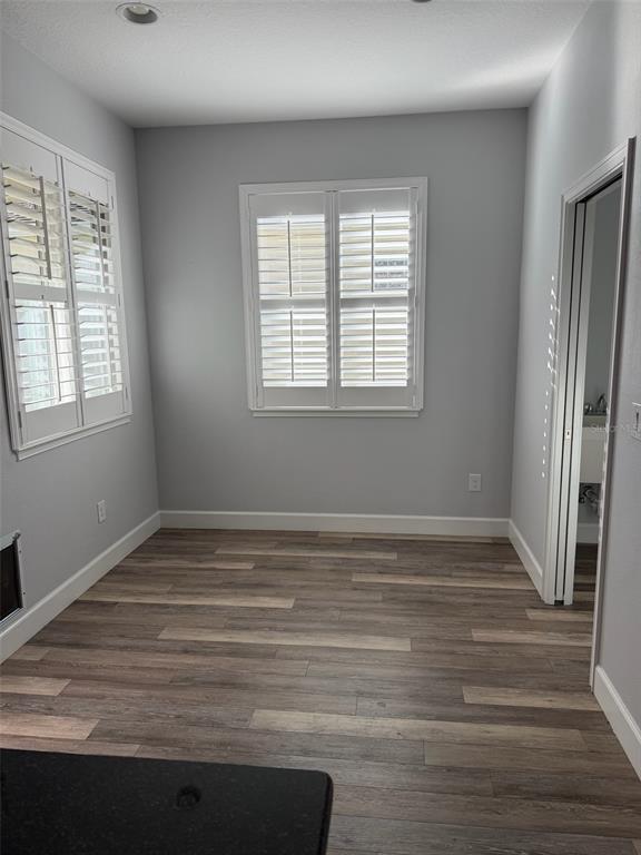 Building Photo - 2503 NE 33rd Ct