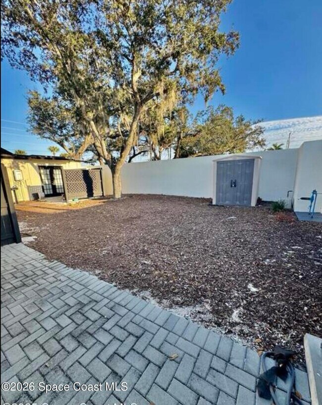 Building Photo - 1458 Guava Ave