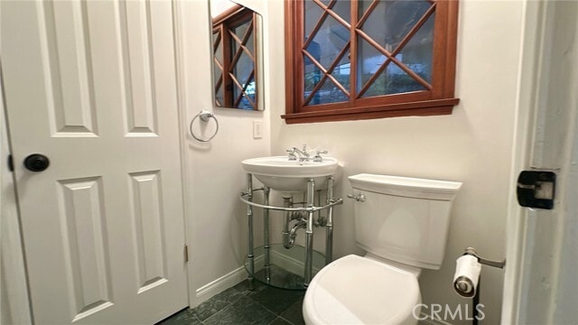 Building Photo - 27620 Eastvale Rd