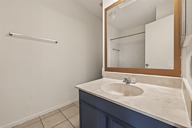 Building Photo - 6375 S Briar Bayou Dr