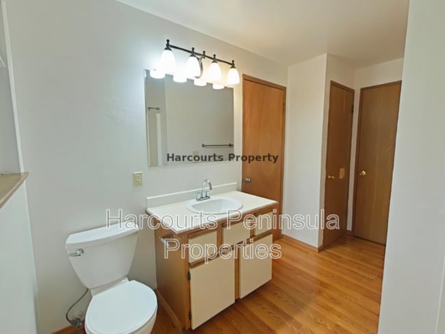 Building Photo - 3807 Maple Ave