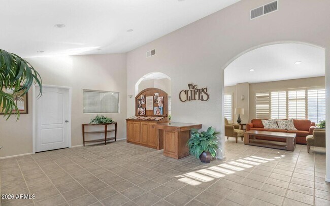 Building Photo - 1720 E Thunderbird Rd