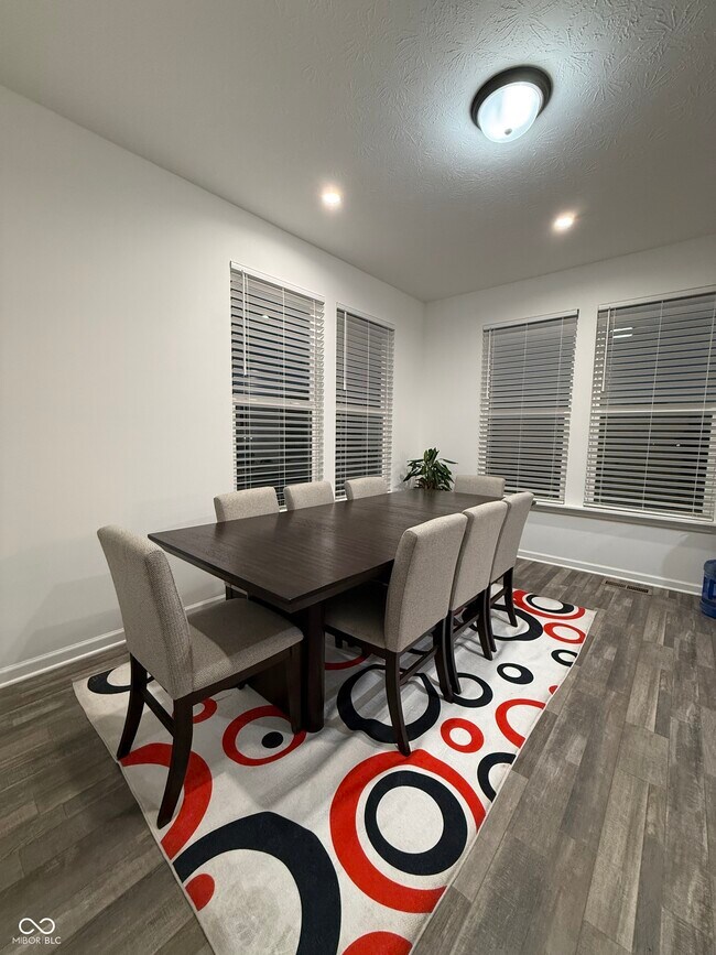 Building Photo - 6241 Buck Blvd