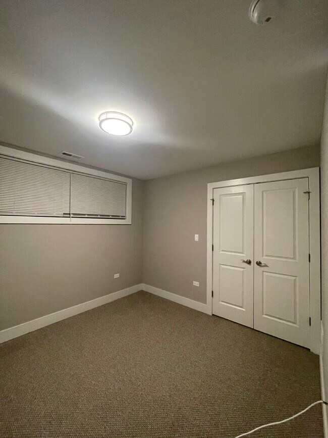 Building Photo - 215 S Hamilton Ave