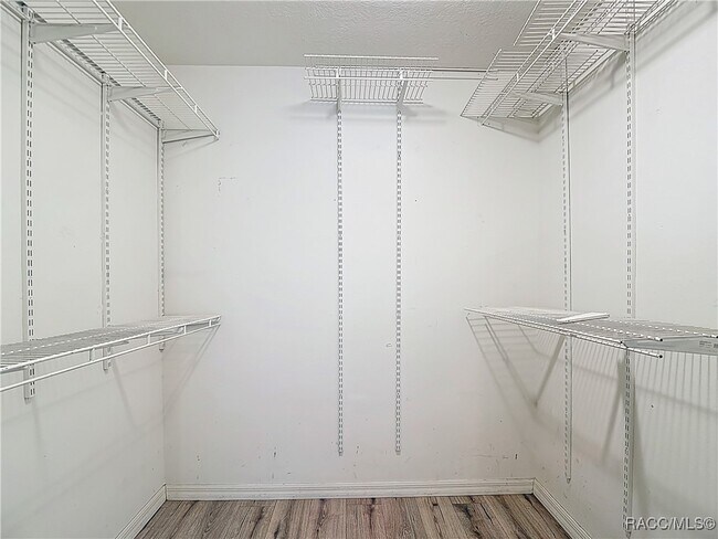 Building Photo - 884 W Massachusetts St