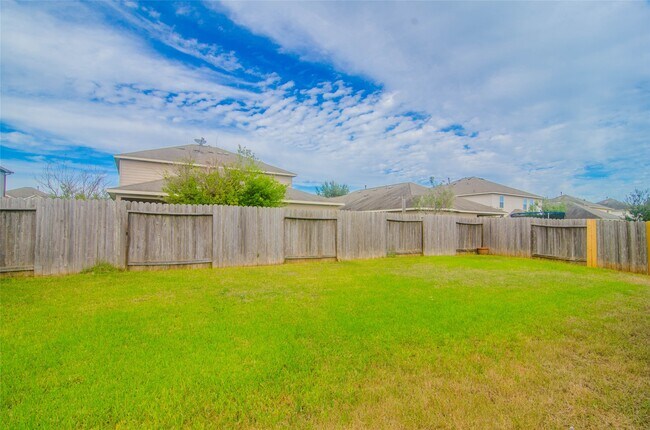 Building Photo - 18314 Fairwood Meadow Ct
