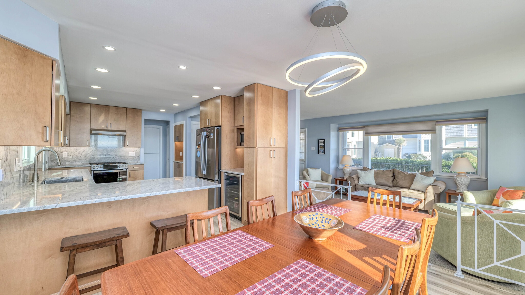 Building Photo - 108 S Newark Ave