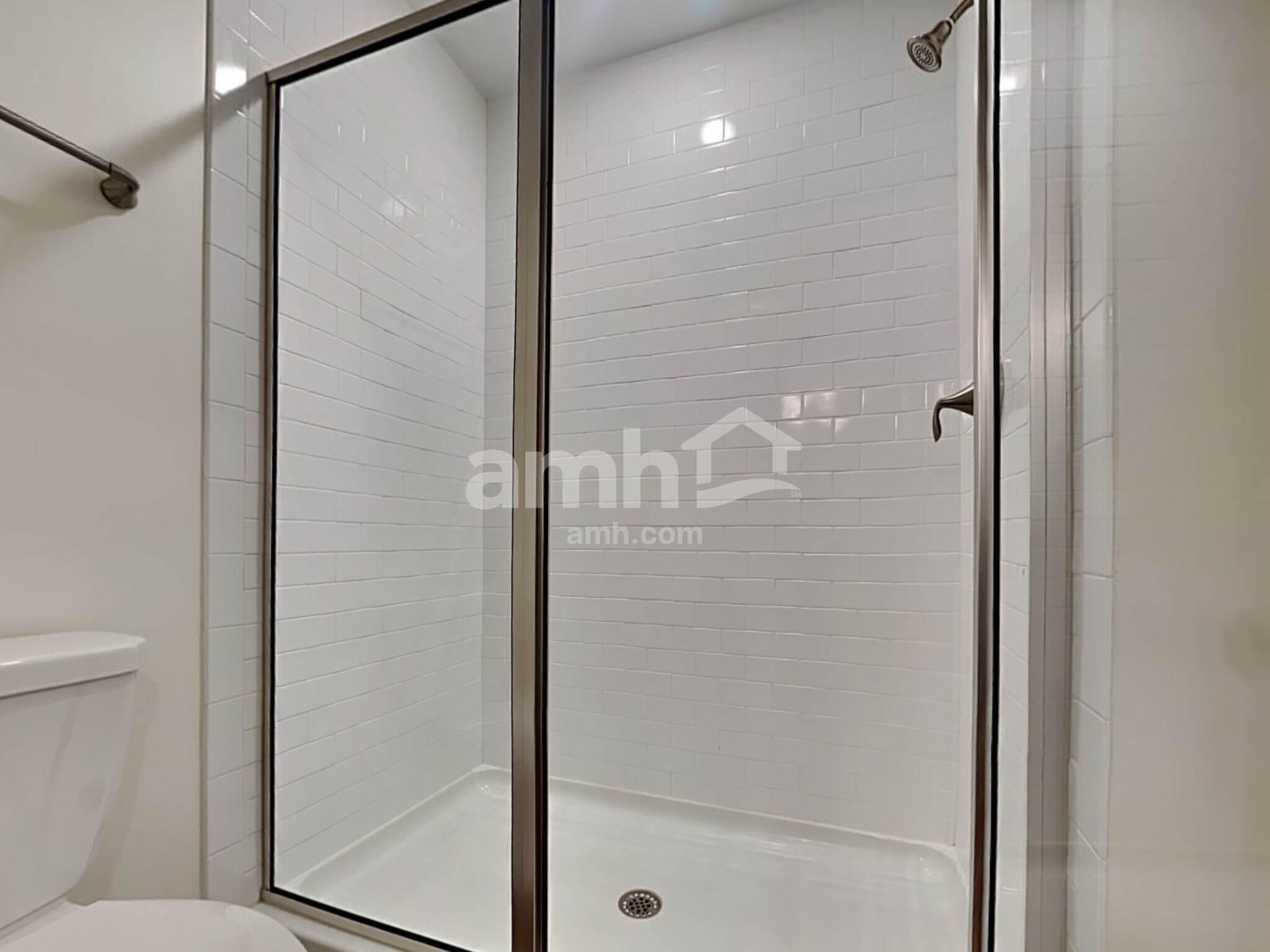 Building Photo - 1821 Produce Ln