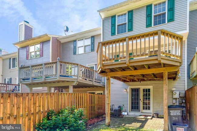 Building Photo - 3944 Pepperidge Ct
