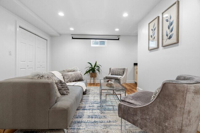 Building Photo - 22 Harbell St