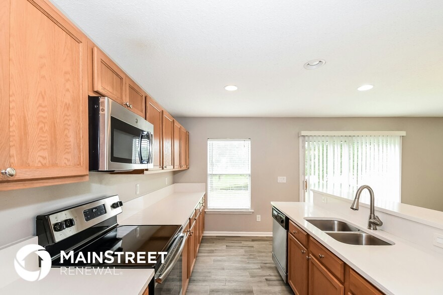 Building Photo - 11643 Pleasant Creek Dr