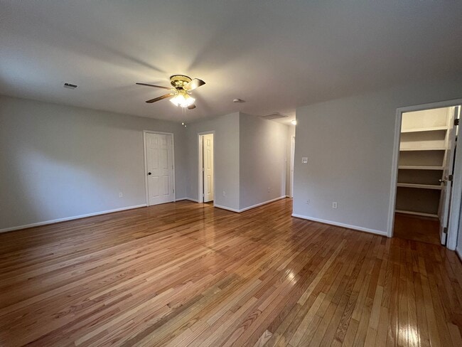 Building Photo - Delightful 1 Level 4 Bedroom Home On Exten...