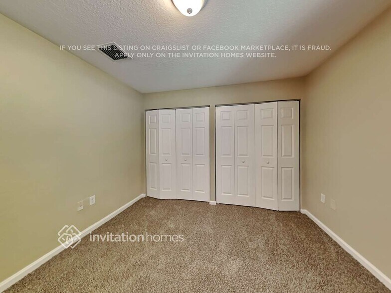 Building Photo - 10441 Yarrow Dr