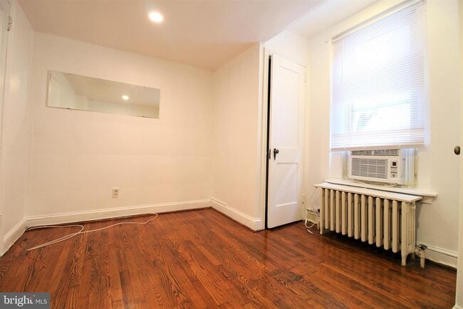 Building Photo - 30 S 22nd St