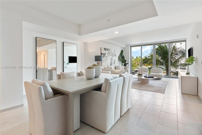 Building Photo - 10281 W Bay Harbor Dr