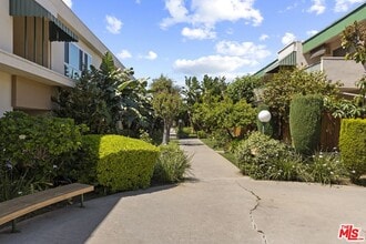 Building Photo - 3200 S Sepulveda Blvd