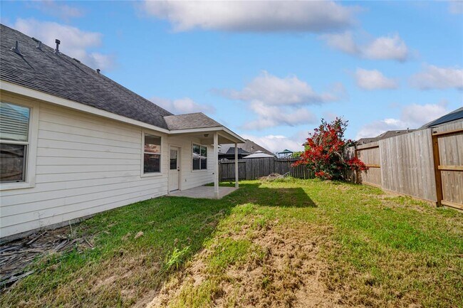 Building Photo - 6139 Sierra Springs Ln