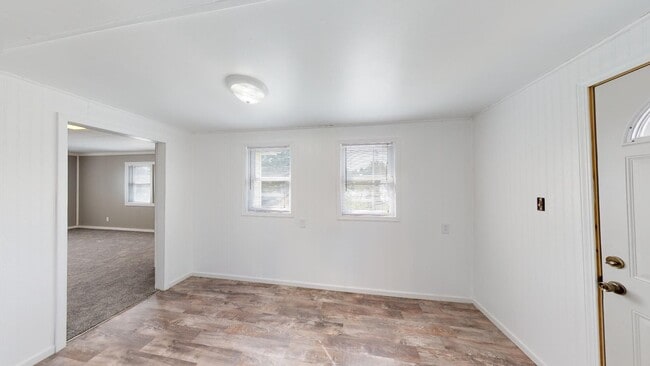 Building Photo - 3 bed close to Belt and 36 Hwy